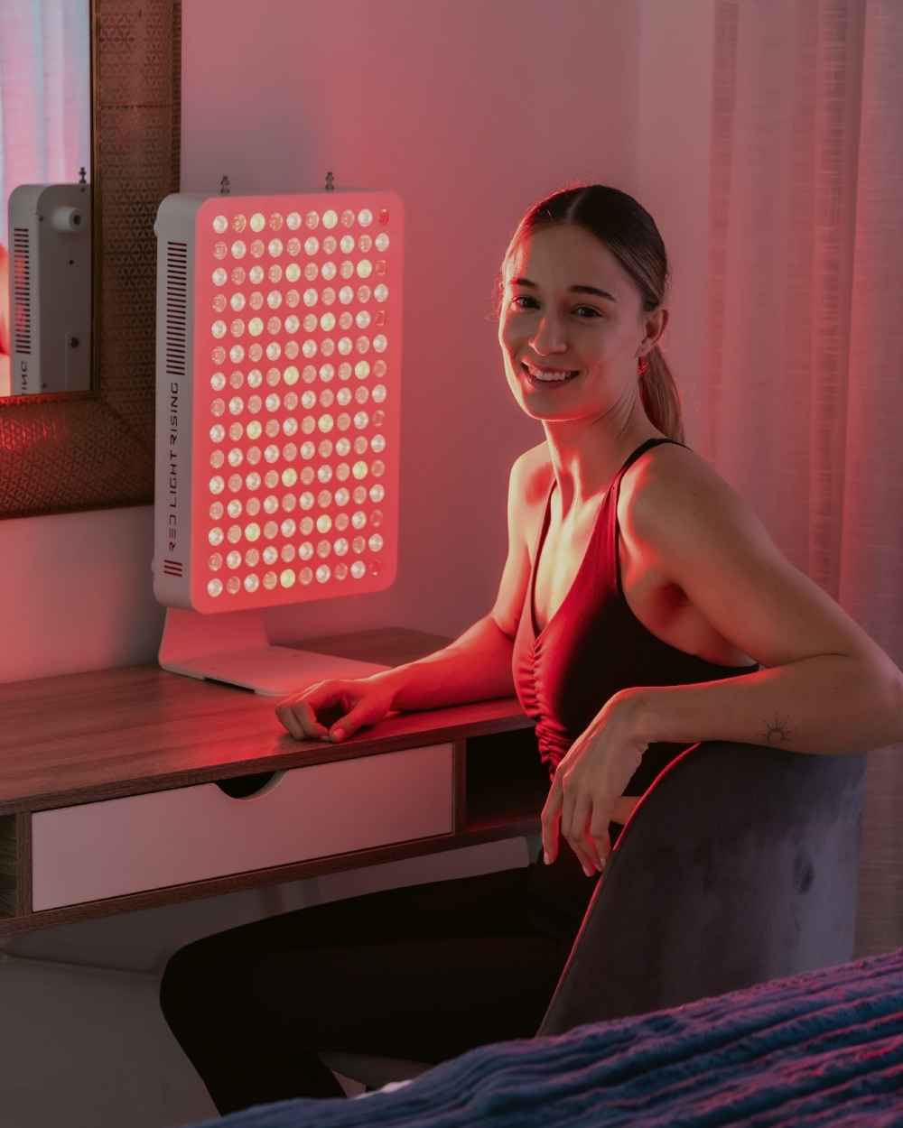 Red Light Rising Desktop Stand for Advantage 450